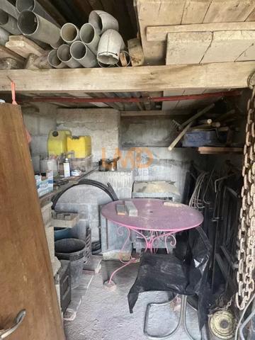 ancien corps de ferme avec dépendances une grange sur étable