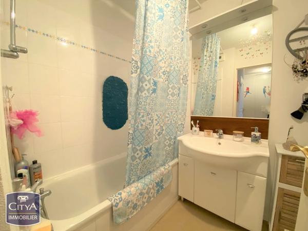 Appartement à vendre 3 pièces 54.67m² Pineuilh (33220)