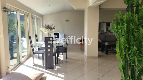 Maison 7 pièces - 122 m²