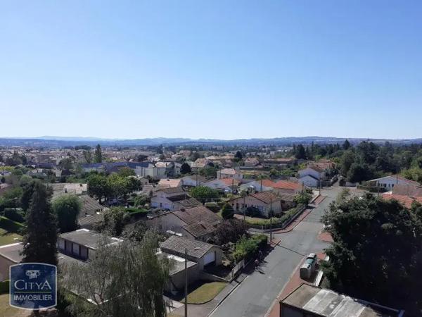 Appartement à louer 2 pièces 42.36m² Riorges (42153)
