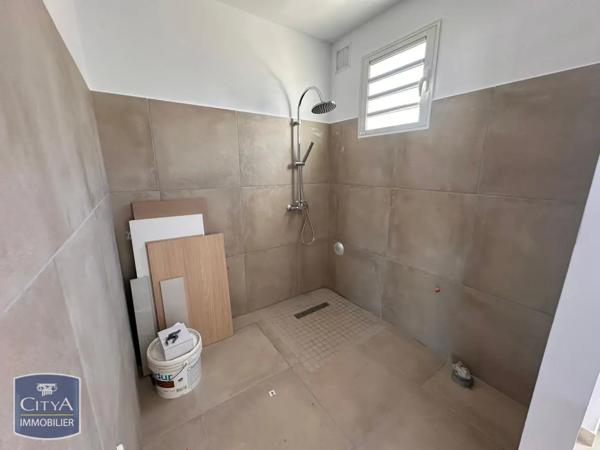 Maison à louer 4 pièces 79.1m² Petite-Île (97429)