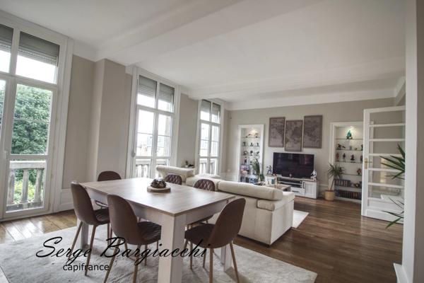 Magnifique appartement familiale à Douai avec jardin a deux pas du centre ville , 3 chambres, 134 m²