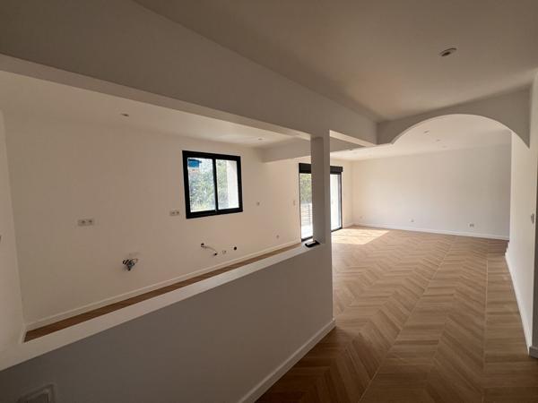 Maison 6 pièces 116.77 m2