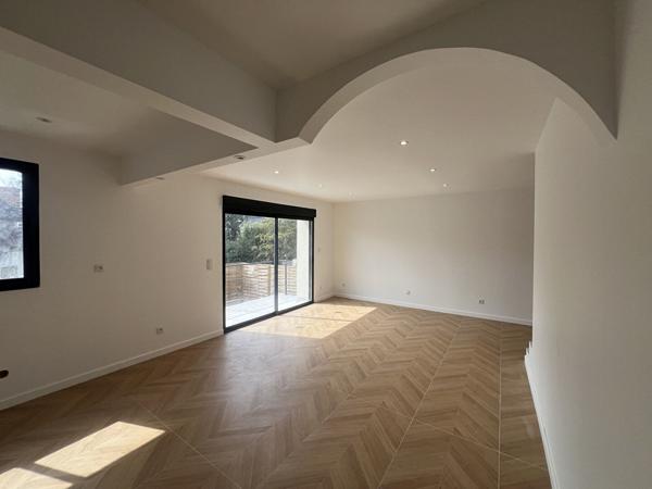 Maison 6 pièces 116.77 m2