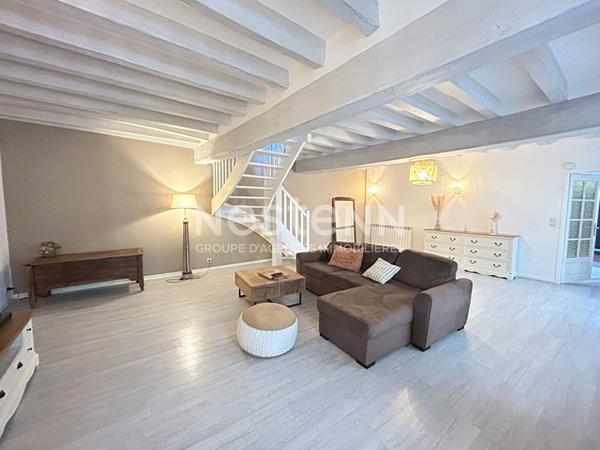 LONGERE SANS TRAVAUX 3 CHAMBRES TERRAIN DEPENDANCES PLEIN CENTRE DE CHABRIS (INDRE 36)