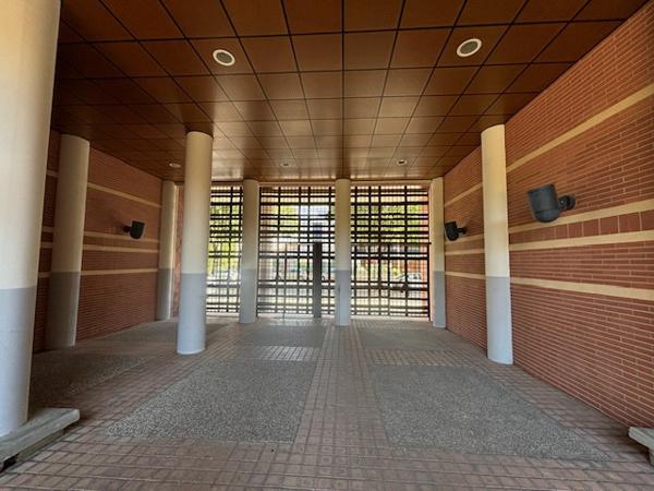 Appartement
         5 pièces
        - 107 m² Exclusivité 420 000 € *