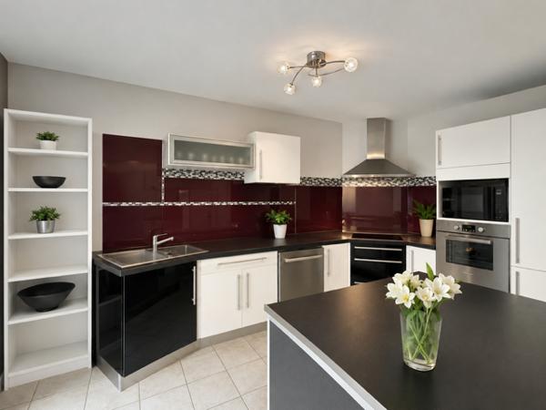 Appartement
         5 pièces
        - 107 m² Exclusivité 420 000 € *