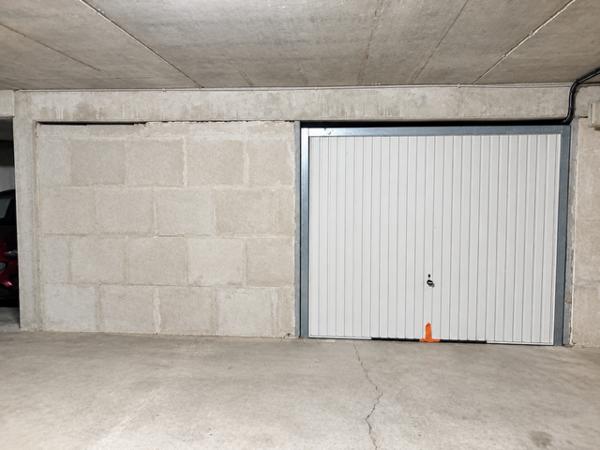 Appartement
         5 pièces
        - 107 m² Exclusivité 420 000 € *