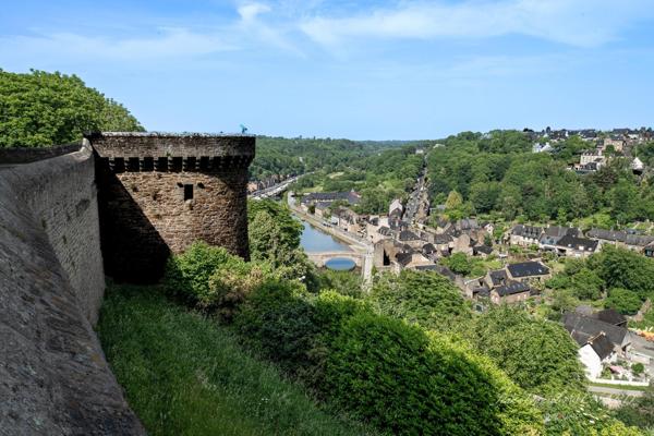 Appartement à DINAN, 22100 - 5 pièces 130m²