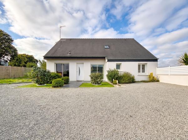 PLOEMEUR-UNE MAISON FAMILIALE AUX BEAUX VOLUMES ET AU FORT POTENTIEL !
