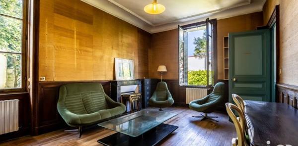 Maison 8 pièces de 311 m² à Hendaye (64700)