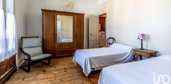 Maison 8 pièces de 311 m² à Hendaye (64700)