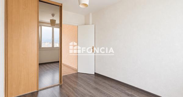 Location Appartement 3 pièces 56 m² - Saint-martin-d'hères 38400