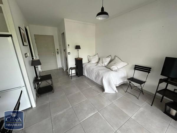 Appartement à louer 1 pièce 27.24m² La Rochelle (17000)