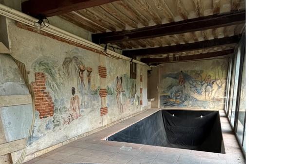 Triangle Vernon - Giverny - Les Andelys - Château du 17ème de 2.246 m2  - 33 chambres - avec dépandances sur plus de 21 hectares de terrain : Prix : 2.100.000