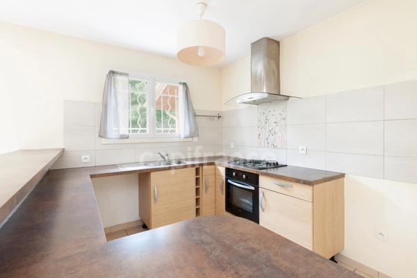A pied de tout · plain pied de 107 m² · 4 chambres