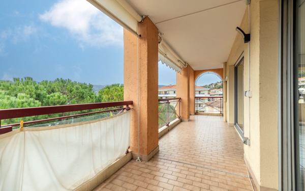 Appartement à vendre    2 pièces • 56 m2 Nice