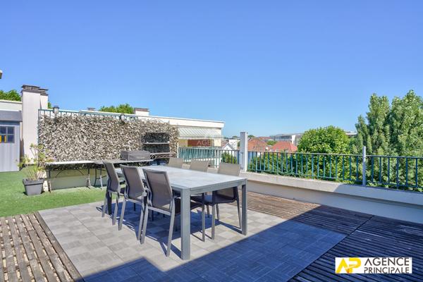 Appartement Maisons Laffitte 5 pièce(s) 156m2 €1 050 000 ** - Référence 13131