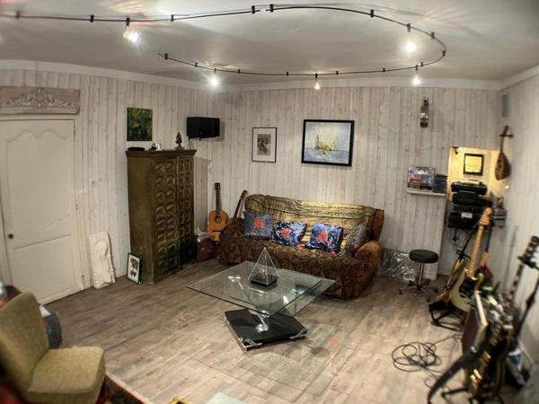 maison de caractère avec jardin privatif arboré