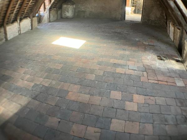 maison de caractère avec jardin privatif arboré