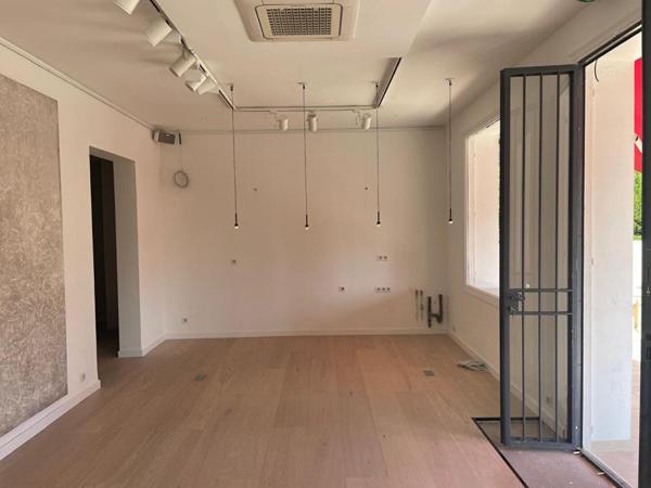 GALERIE D'ART, SAINT PAUL DE VENCE, 139 m²