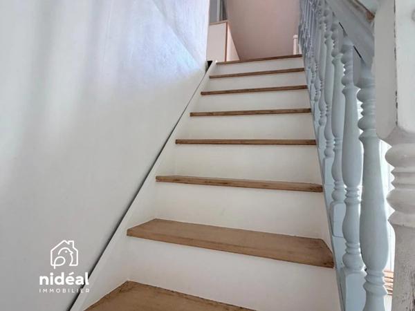 Maison mitoyenne 2 côtés à vendre, 6 pièces - Louviers 27400