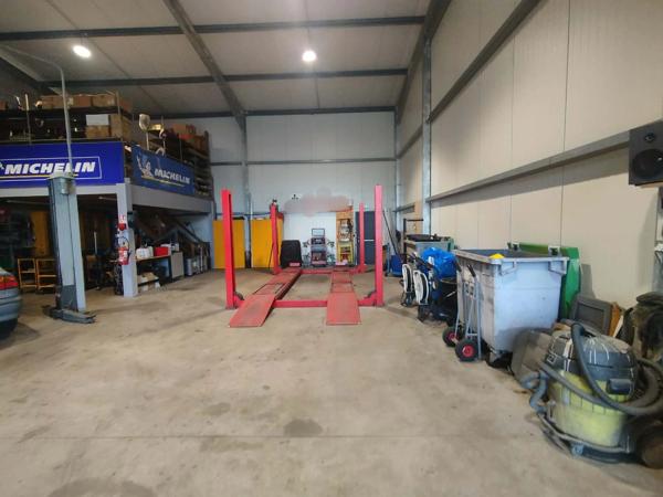 À CÉDER – FONDS DE COMMERCE GARAGE AUTOMOBILE MULTI-ACTIVITÉS – QUESTEMBERT (56)