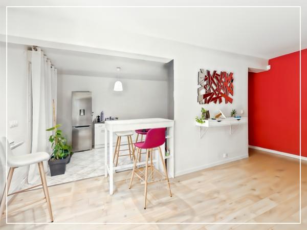 Appartement
         4 pièces
        - 98 m² 290 000 € *