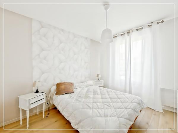 Appartement
         4 pièces
        - 98 m² 290 000 € *