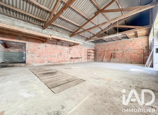 Parking à vendre 120 m² Saint-Victor-et-Melvieu