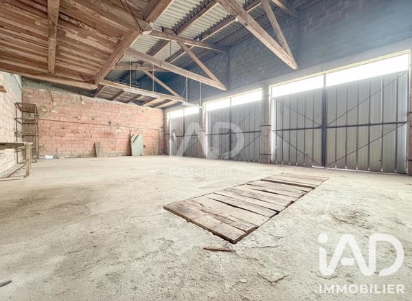 Parking à vendre 120 m² Saint-Victor-et-Melvieu