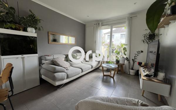 Maison à vendre    5 pièces • 90 m2 Maurepas