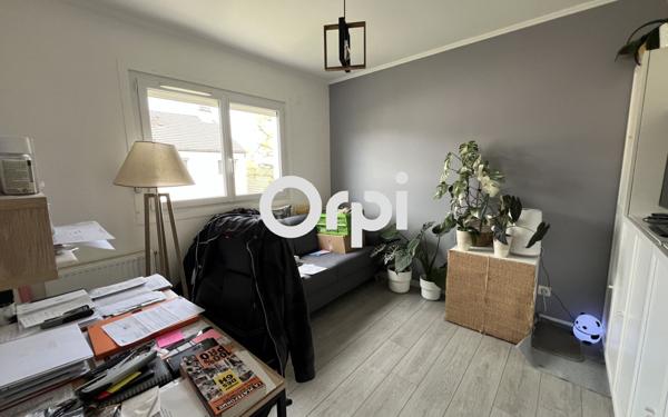 Maison à vendre    5 pièces • 90 m2 Maurepas