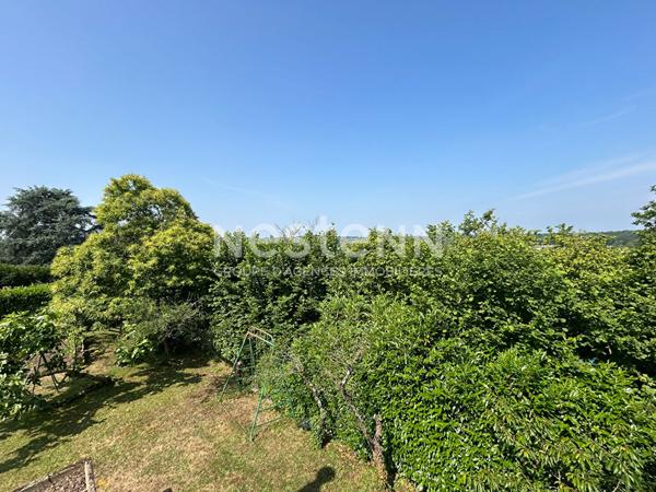 Charmante maison située à Malicorne Sur Sarthe : 4 chambres et 1 bureau !