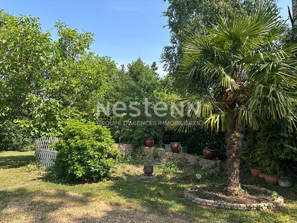 Charmante maison située à Malicorne Sur Sarthe : 4 chambres et 1 bureau !