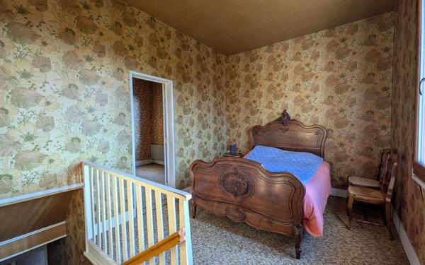 Maison à vendre    5 pièces •  La Bâtie-Montgascon