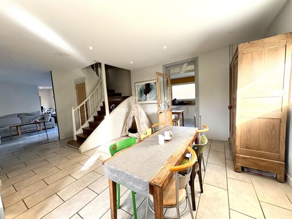 Maison 7 pièce(s) 4 chambre(s) 165 m²
