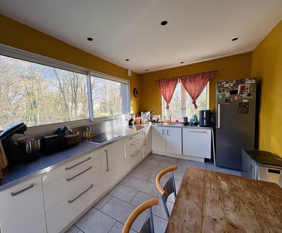 Maison 7 pièce(s) 4 chambre(s) 165 m²