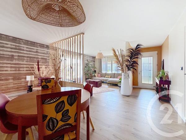 Maison à vendre  6 pièces - 151 m 2   AYTRE  - 17