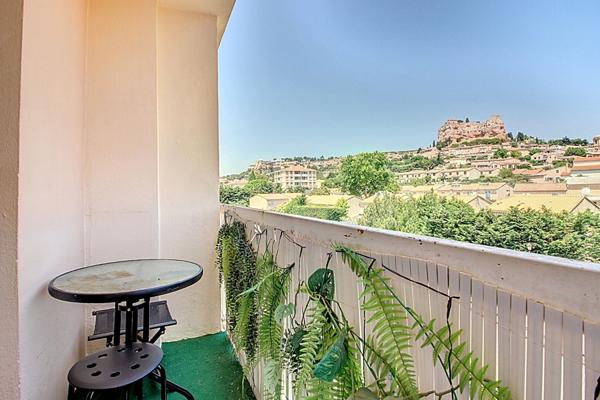 Appartement Vitrolles 3 pièces de 75 m² environ avec Cave