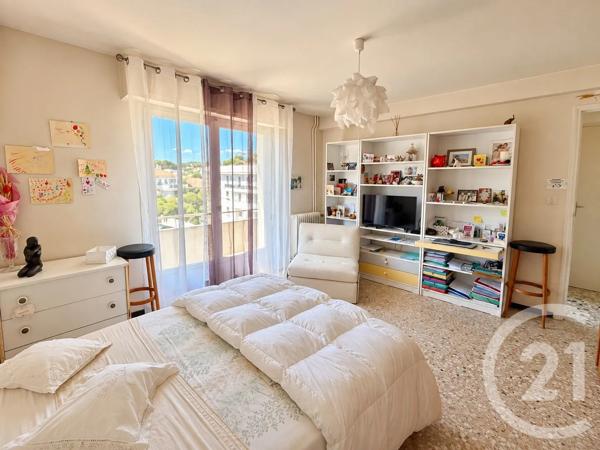 Appartement F4 à vendre  4 pièces - 81,97 m 2   LE CANNET  - 06
