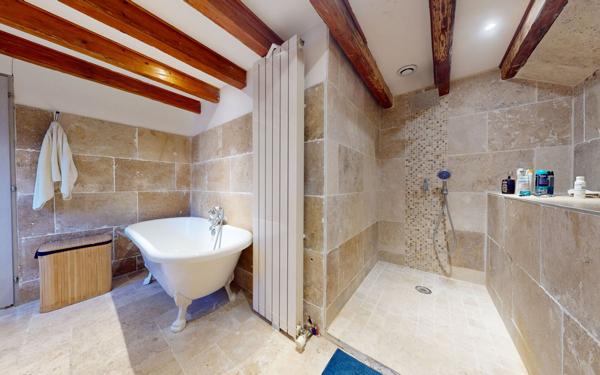 Maison à vendre    4 pièces • 146 m2 Cornier