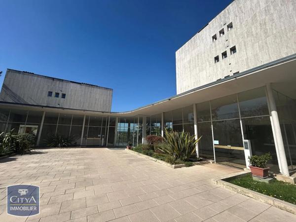 Appartement à louer 3 pièces 71.78m² Saint-Germain-en-Laye (78100)