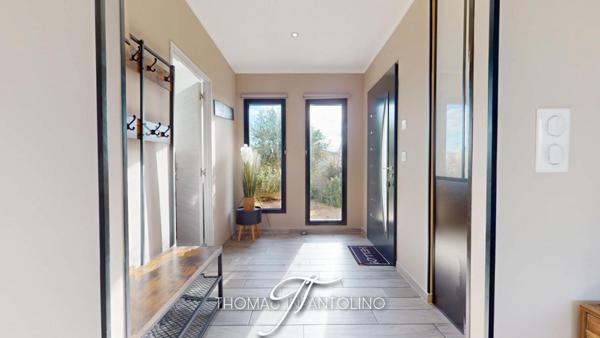 EN EXCLUSIVITE - PLAIN PIED - 3 CHAMBRES DONT UNE SUITE - STUDIO - 2 CHAMBRES D'APPOINT - GARAGE - PISCINE