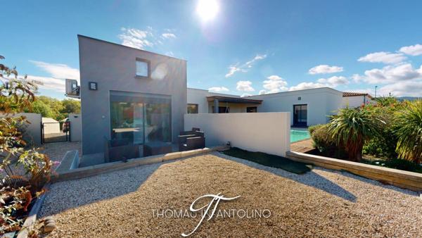 EN EXCLUSIVITE - PLAIN PIED - 3 CHAMBRES DONT UNE SUITE - STUDIO - 2 CHAMBRES D'APPOINT - GARAGE - PISCINE
