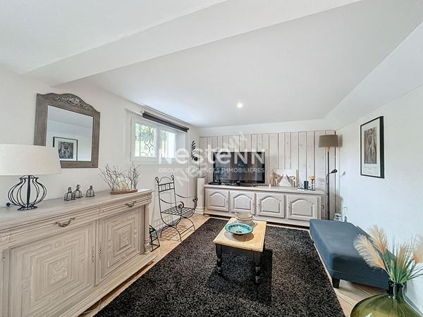 A vendre maison Auch 6 pieces 144 m2 terrain cloture de 2500m2 avec garage.