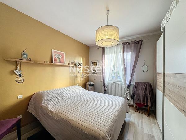 A vendre maison Auch 6 pieces 144 m2 terrain cloture de 2500m2 avec garage.