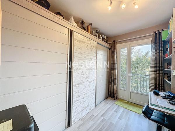 A vendre maison Auch 6 pieces 144 m2 terrain cloture de 2500m2 avec garage.