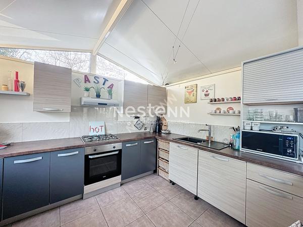 A vendre maison Auch 6 pieces 144 m2 terrain cloture de 2500m2 avec garage.