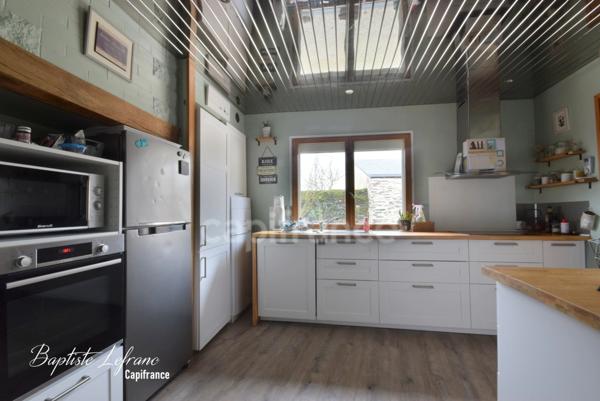 Longère d'exception 8 pièces – 203 m² habitables avec jardin et piscine proche Angers